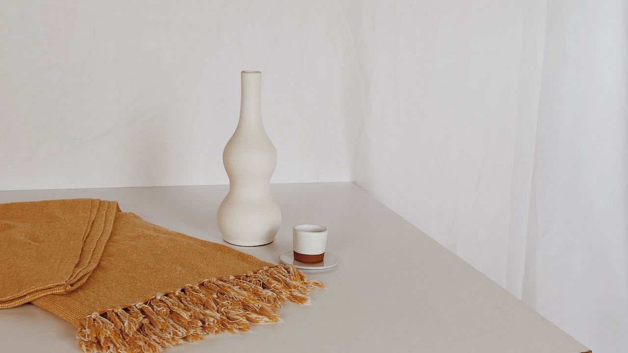 Wallpaper table, vase, cup, interior, white, aesthetics