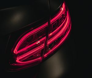 Preview wallpaper taillight, glow, red, dark, car