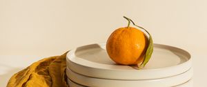 Preview wallpaper tangerine, fruit, leaf, plate, still life