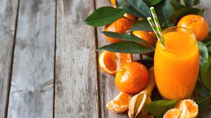 Preview wallpaper tangerines, fresh, glass, fruit