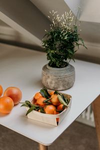 Preview wallpaper tangerines, fruit, citrus, box, flower