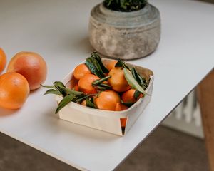 Preview wallpaper tangerines, fruit, citrus, box, flower