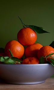 Preview wallpaper tangerines, fruits, leaves, orange