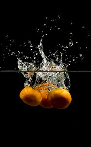 Preview wallpaper tangerines, fruits, water, underwater, spray