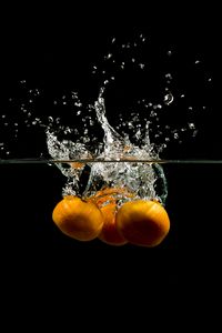 Preview wallpaper tangerines, fruits, water, underwater, spray