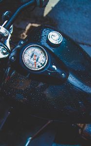 Preview wallpaper tank, motorcycle, drops, speedometer