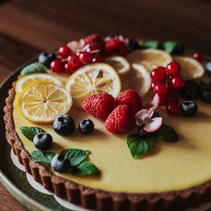Preview wallpaper tart, dessert, fruit, berries