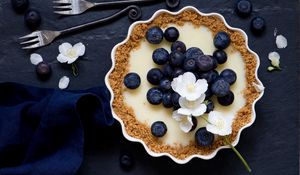 Preview wallpaper tartlet, blueberries, dessert