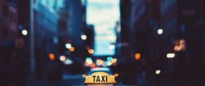 Preview wallpaper taxi, town, inscription