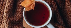 Preview wallpaper tea, cup, autumn, leaves, comfort