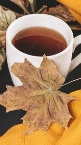 Preview wallpaper tea, cup, autumn, maple, leaves