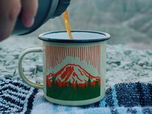 Preview wallpaper tea, cup, camping, thermos, hand