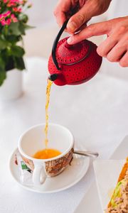 Preview wallpaper tea, kettle, cup, hands