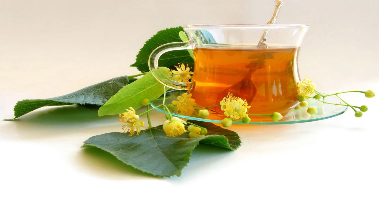 Wallpaper tea, linden, flowers, leaves, cup