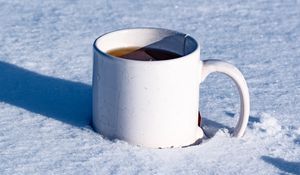 Preview wallpaper tea, mug, snow, winter