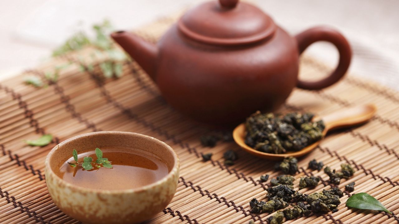 Wallpaper tea, teapot, leaves, transparent