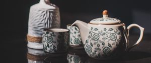 Preview wallpaper teapot, cups, vase, flowers, decor