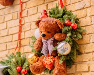 Preview wallpaper teddy bear, toy, decoration, wreath, new year, christmas