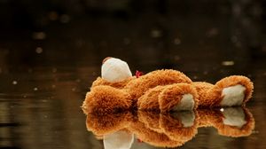 Preview wallpaper teddy bear, toy, pool, water