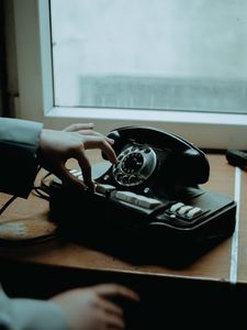 Preview wallpaper telephone, retro, hands