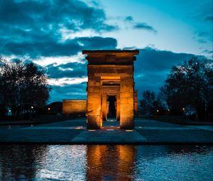 Preview wallpaper temple of debod, madrid, spain, evening