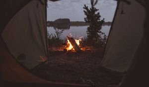 Preview wallpaper tent, campfire, camping, fire, sparks