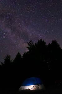 Preview wallpaper tent, camping, stars, sky, night, dark