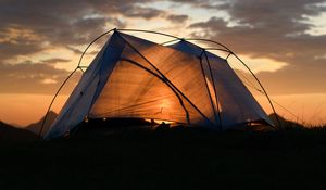 Preview wallpaper tent, evening, clouds