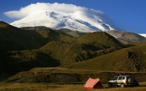 Preview wallpaper tent, mountains, car, niva shevrolet