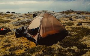 Preview wallpaper tent, mountains, fog, camping