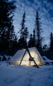 Preview wallpaper tent, snow, trees, winter, evening