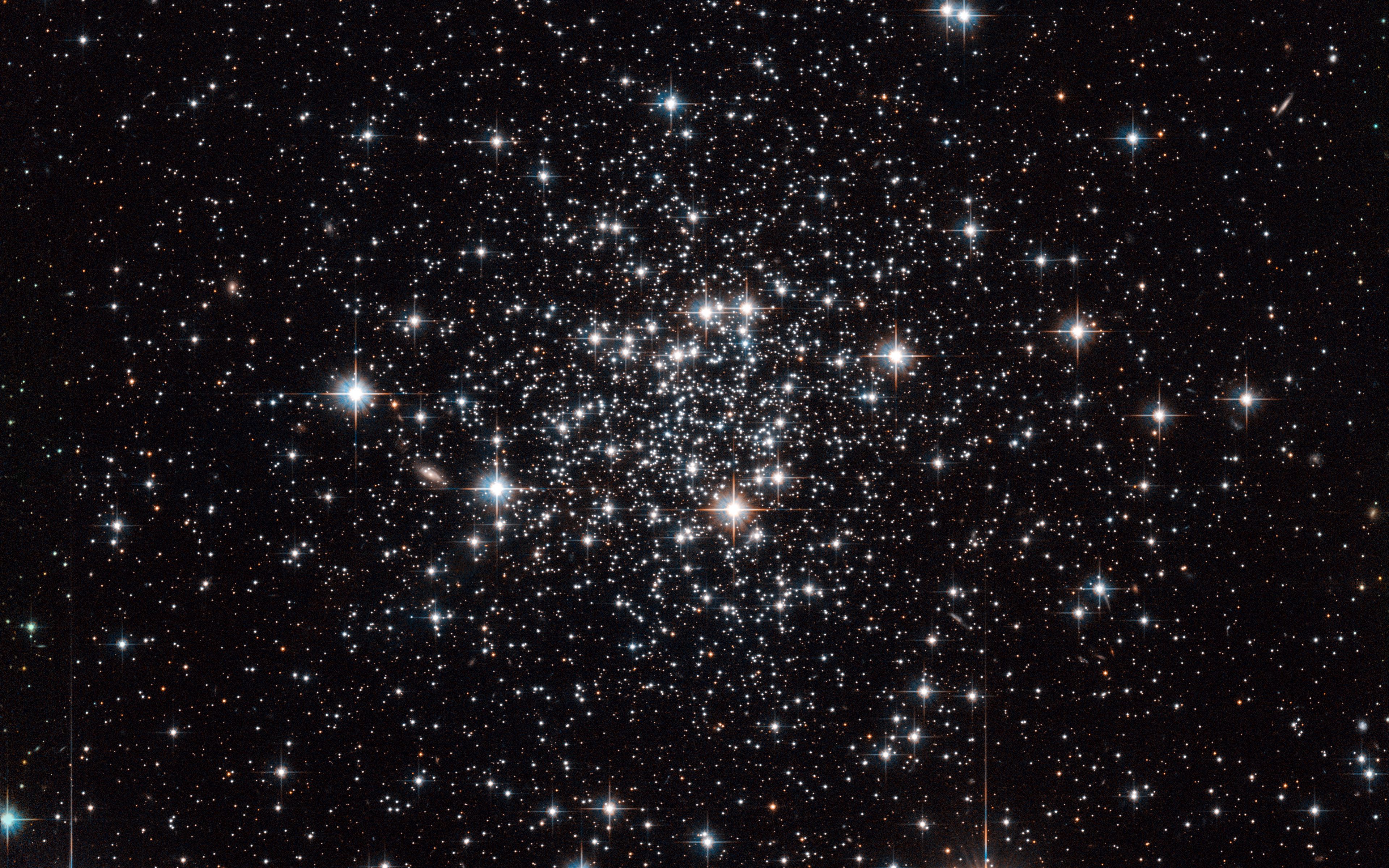 Почему звезды стоят. Мессье 34. Рассеянное скопление м 34 Персей. Шаровое скопление м56. 47 Tucanae.