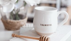 Preview wallpaper thankful, word, cup, white