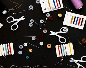 Preview wallpaper thread, buttons, needles, sewing, scissors, black