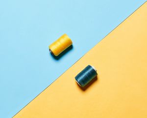 Preview wallpaper thread, minimalism, yellow, blue