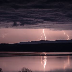 Preview wallpaper thunderstorm, lightning, lake, dark