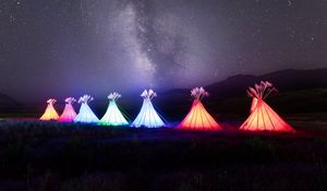 Preview wallpaper tipi, glow, night, milky way