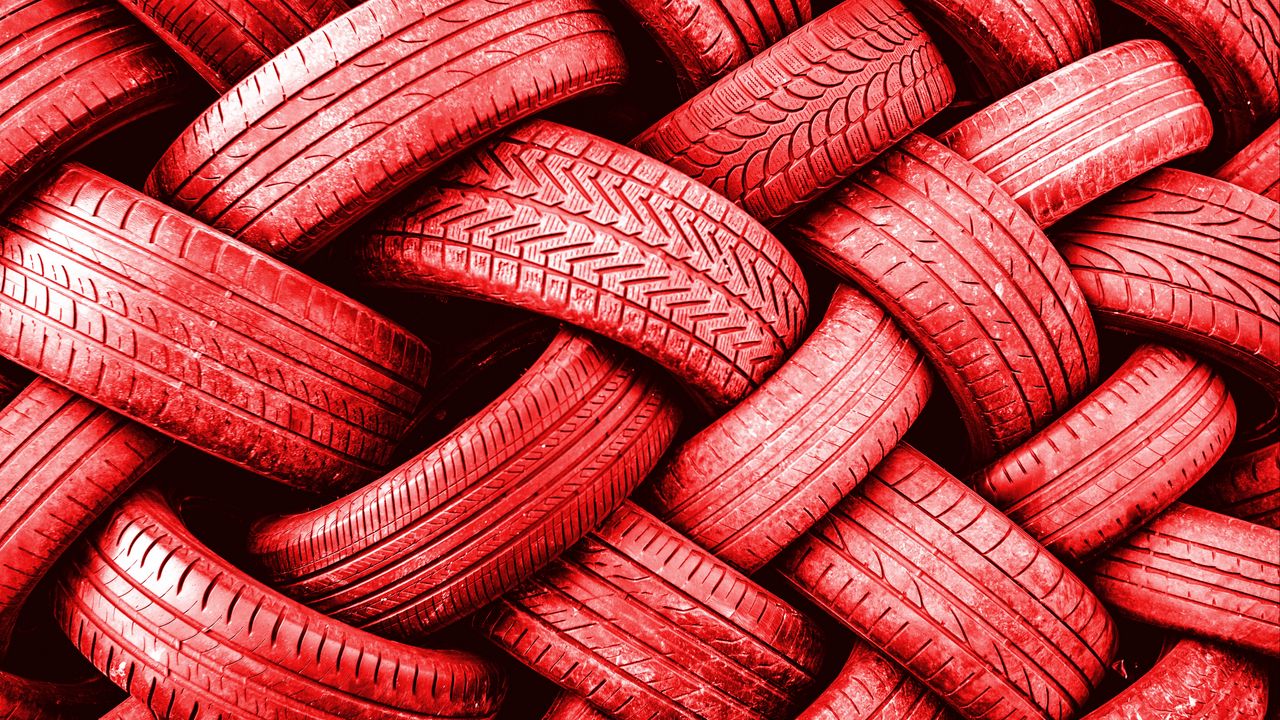 Wallpaper tires, red, paint