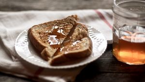 Preview wallpaper toast, bread, honey, bank, plate