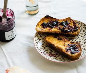 Preview wallpaper toast, jam, breakfast