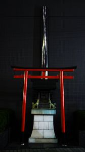 Preview wallpaper torii gate, dogs, architecture, japan