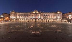 Preview wallpaper toulouse, city, square, night, france