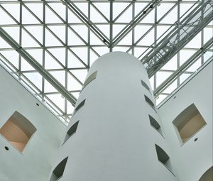 Preview wallpaper tower, architecture, lines, windows