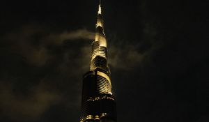 Preview wallpaper tower, building, skyscraper, night, dark