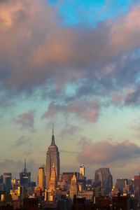 Preview wallpaper tower, buildings, city, manhattan, new york