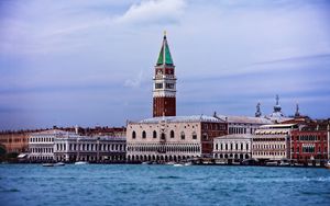 Preview wallpaper tower, buildings, water, city, venice
