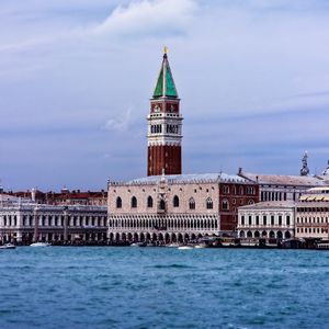 Preview wallpaper tower, buildings, water, city, venice