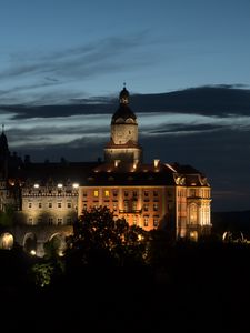 Preview wallpaper tower, castle, glow, night