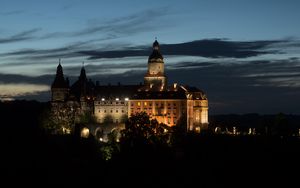 Preview wallpaper tower, castle, glow, night