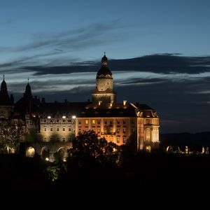 Preview wallpaper tower, castle, glow, night